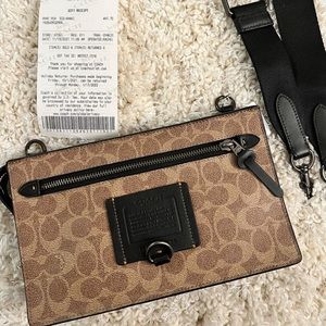❌SOLD❌Coach Men’s Rivington Convertible Pouch Crossbody